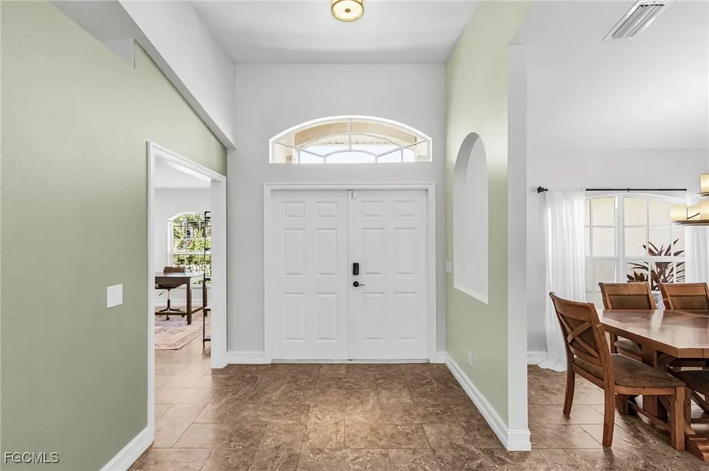 1628 SW 44th Terrace Cape Coral FL 33914