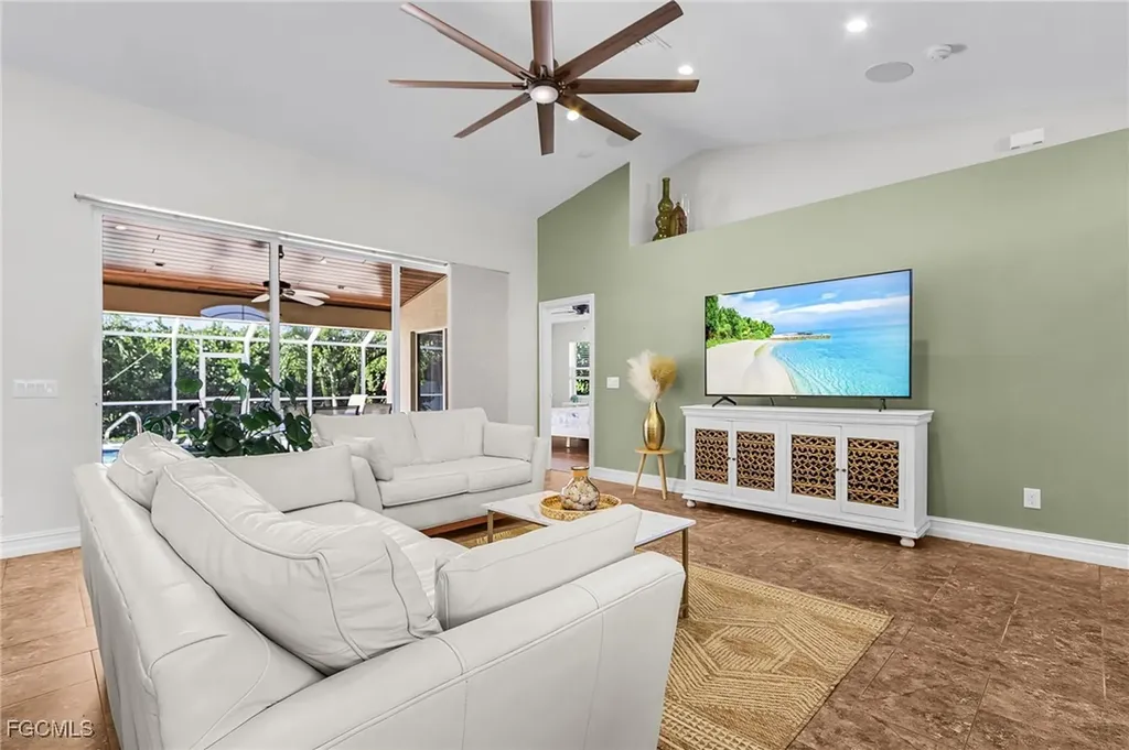 1628 SW 44th Terrace Cape Coral FL 33914