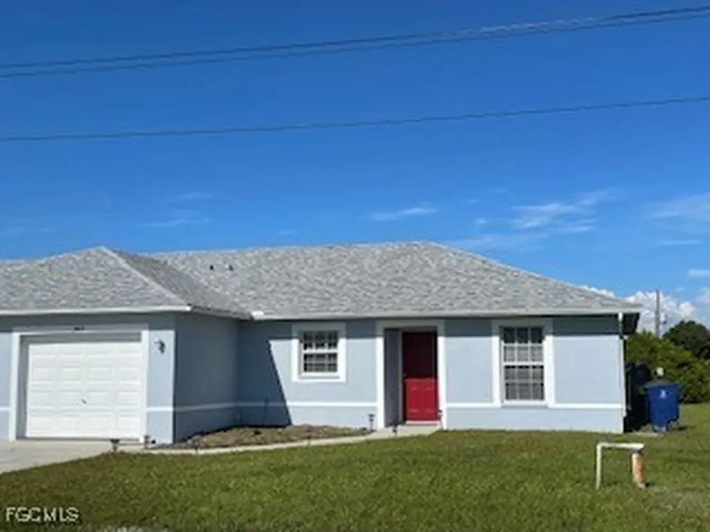 1801/1803 Gordon Avenue S Lehigh Acres FL 33973
