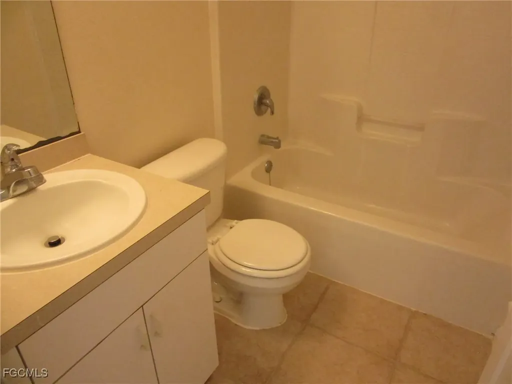 1801/1803 Gordon Avenue S Lehigh Acres FL 33973