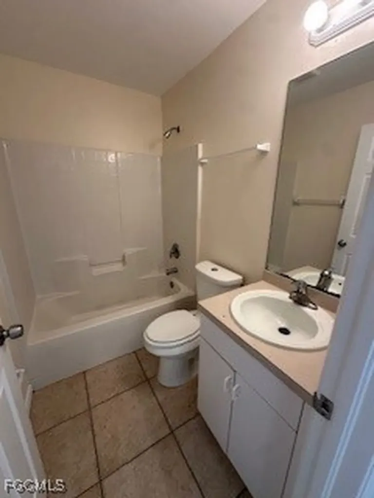 1801/1803 Gordon Avenue S Lehigh Acres FL 33973