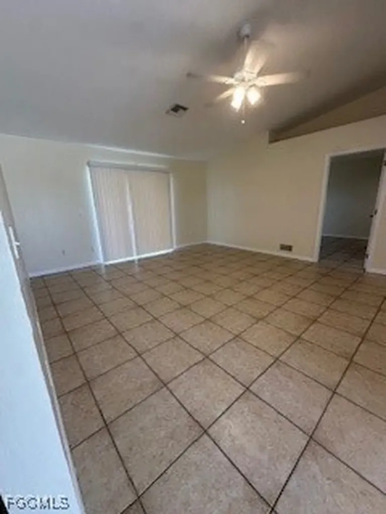 1801/1803 Gordon Avenue S Lehigh Acres FL 33973
