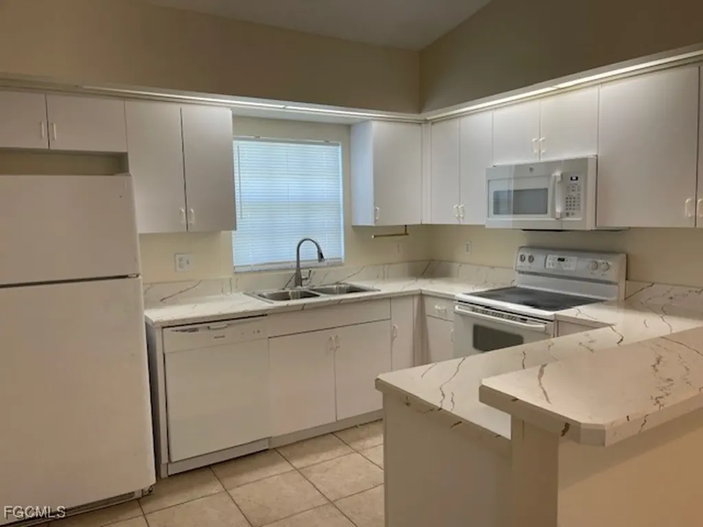 1801/1803 Gordon Avenue S Lehigh Acres FL 33973