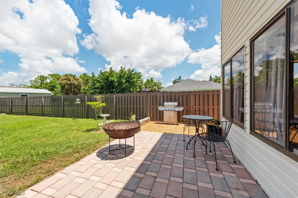 4648 Sierra Lane Bonita Springs FL 34134