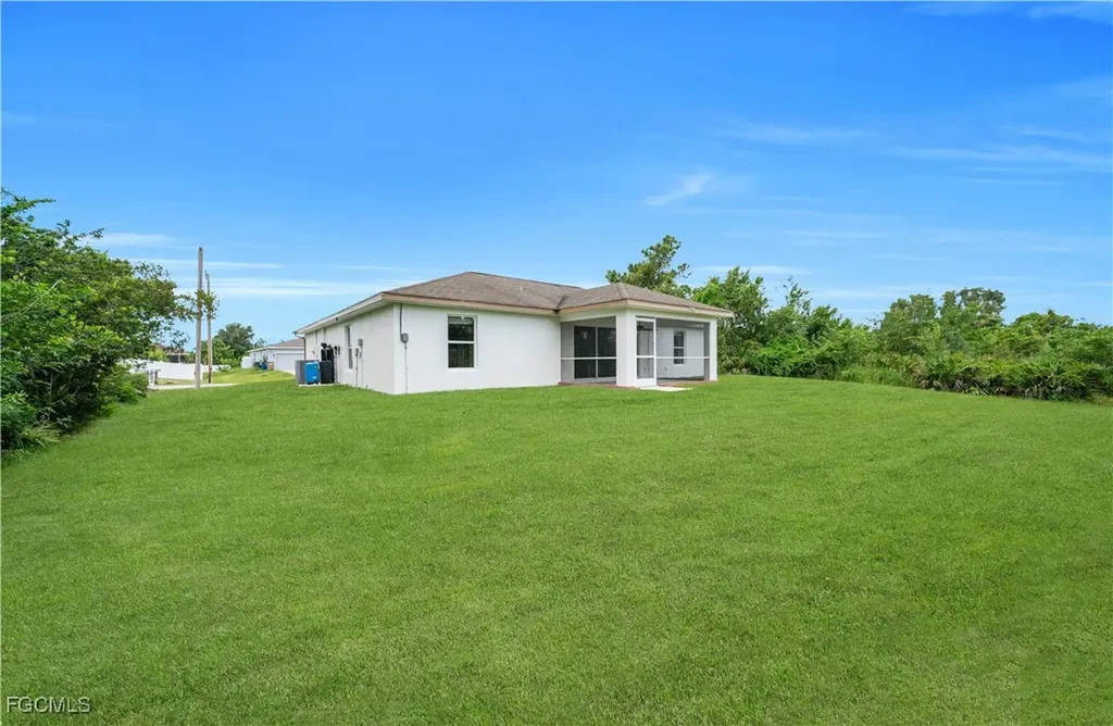 418 Palmyra Avenue Lehigh Acres FL 33974