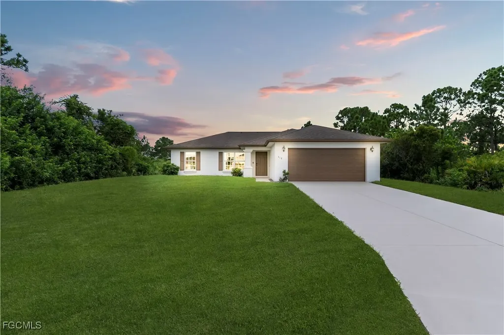 418 Palmyra Avenue Lehigh Acres FL 33974