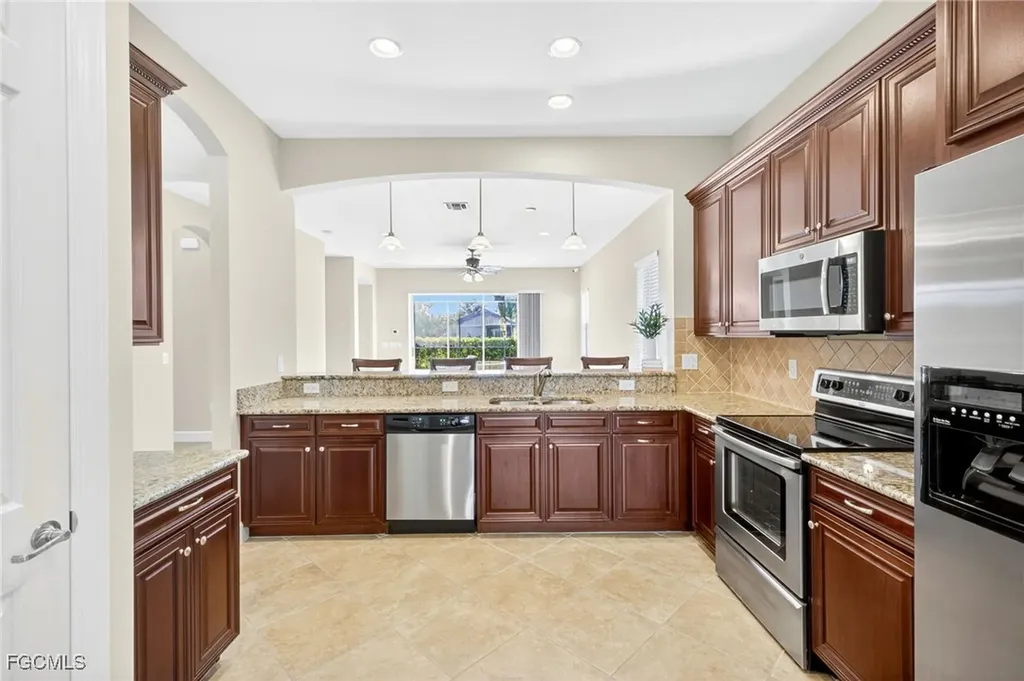 11107 Laughton Circle Fort Myers FL 33913