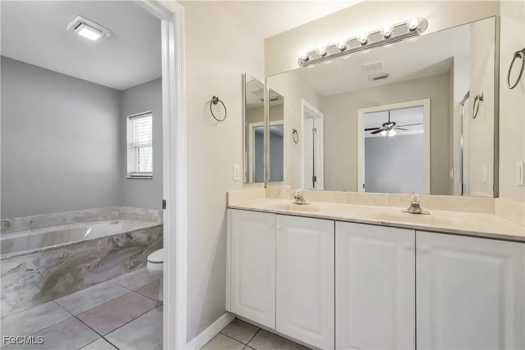 1418 SE 27th Terrace Cape Coral FL 33904