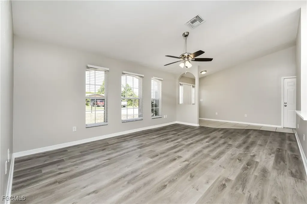 1418 SE 27th Terrace Cape Coral FL 33904