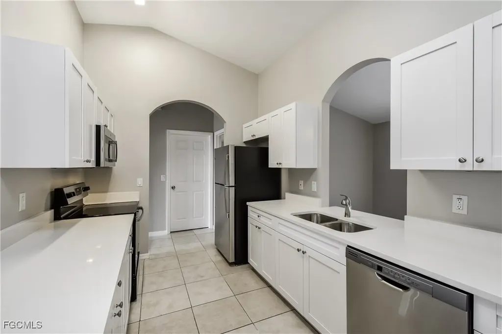1418 SE 27th Terrace Cape Coral FL 33904