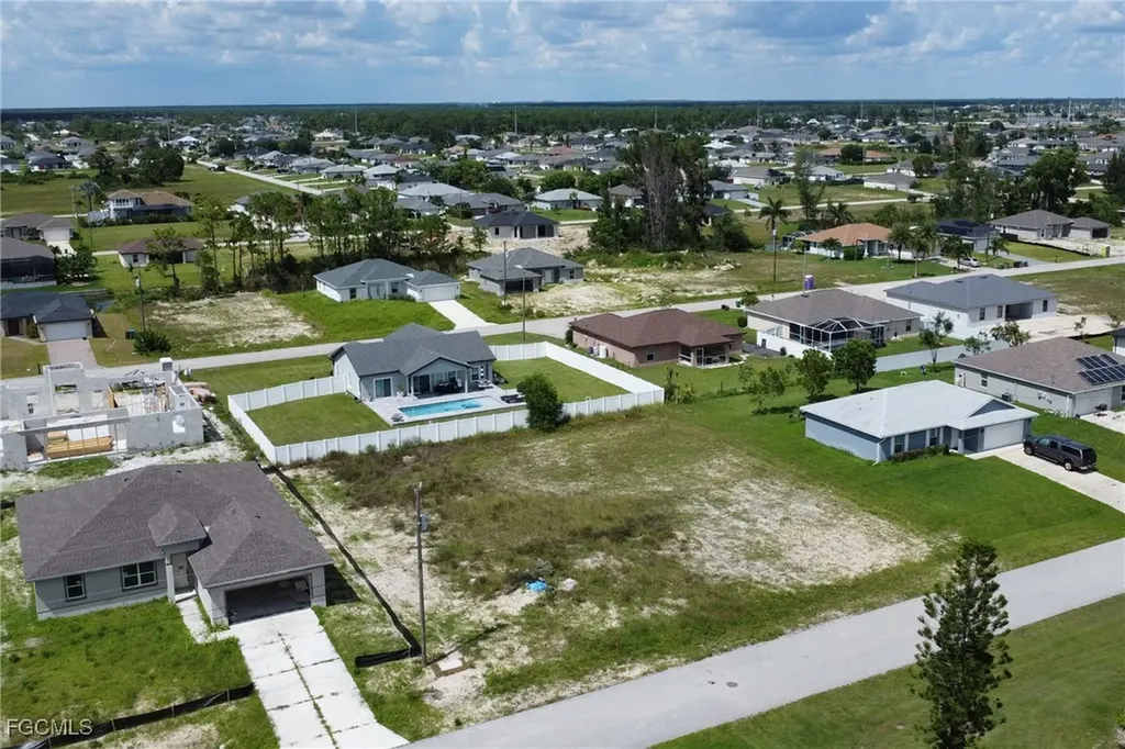 1909 NW 20th Street Cape Coral FL 33993