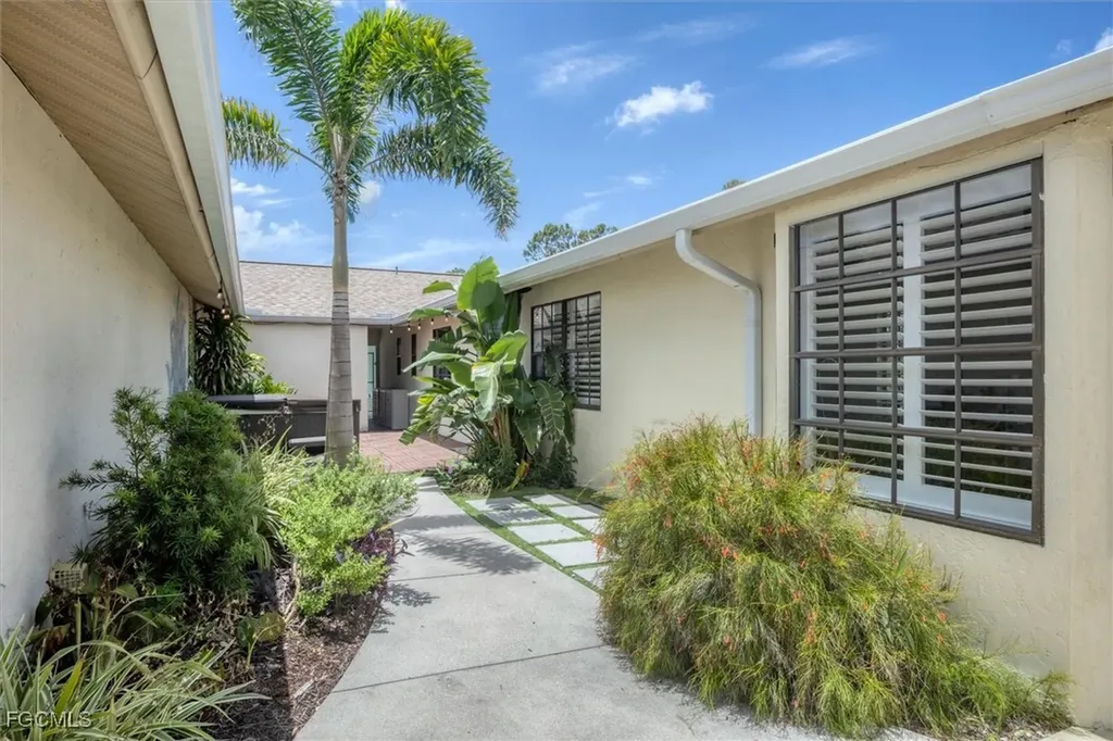 255 Boundary Boulevard Rotonda West FL 33947