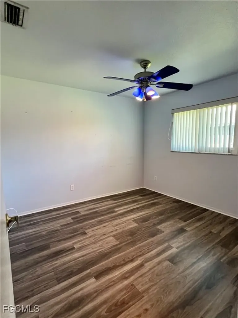 1158 SE 32nd Street Cape Coral FL 33904