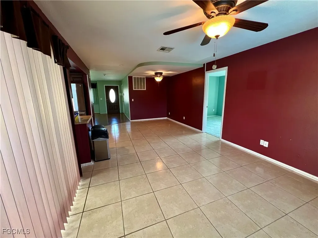 1158 SE 32nd Street Cape Coral FL 33904