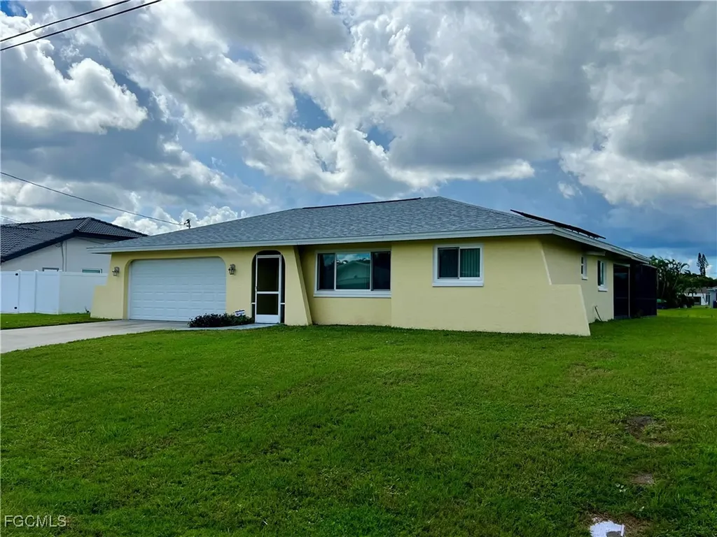 1158 SE 32nd Street Cape Coral FL 33904