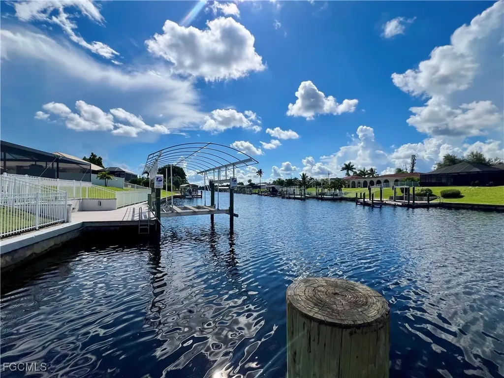 1158 SE 32nd Street Cape Coral FL 33904