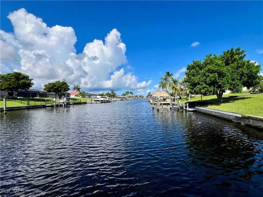 1158 SE 32nd Street Cape Coral FL 33904