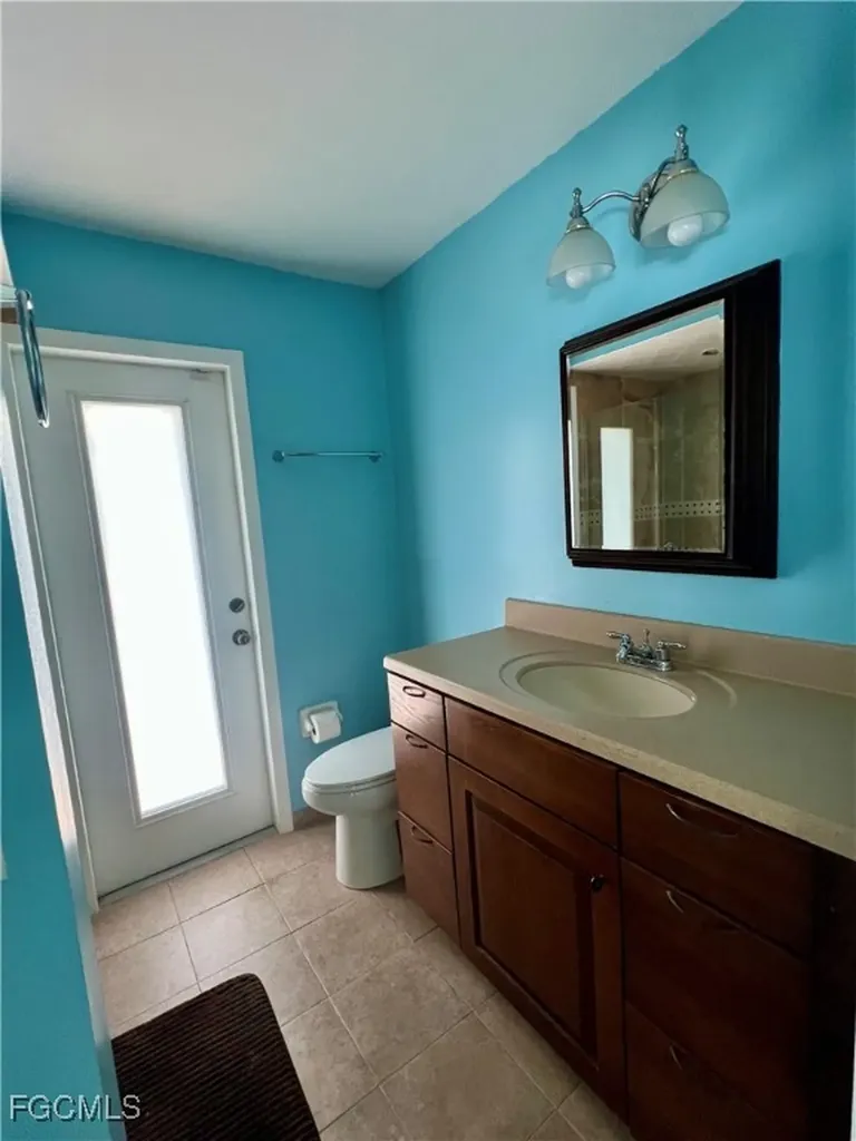 1158 SE 32nd Street Cape Coral FL 33904