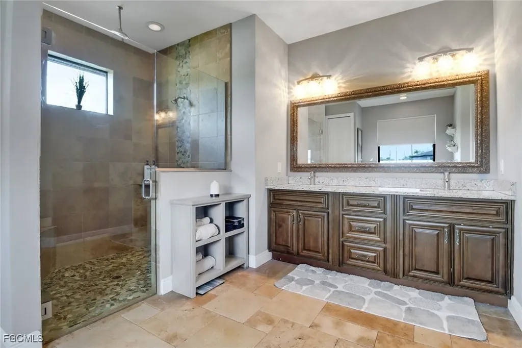 2115 Surfside Boulevard Cape Coral FL 33991