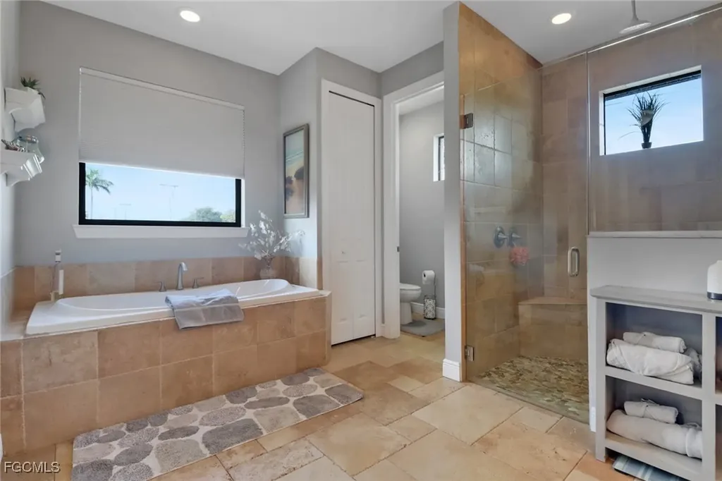 2115 Surfside Boulevard Cape Coral FL 33991