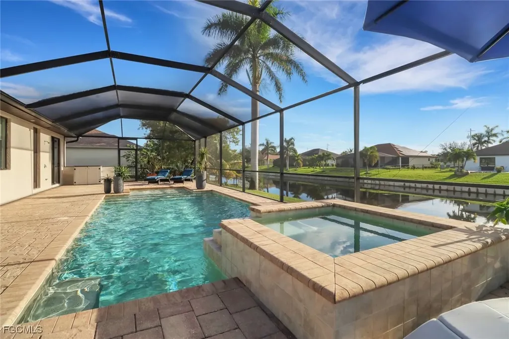 2115 Surfside Boulevard Cape Coral FL 33991
