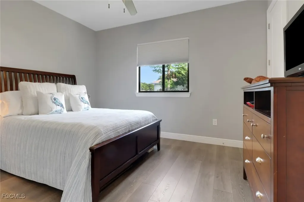 2115 Surfside Boulevard Cape Coral FL 33991