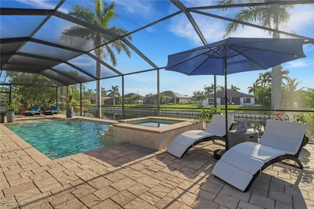 2115 Surfside Boulevard Cape Coral FL 33991