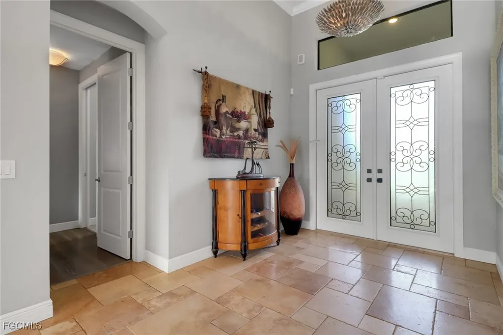 2115 Surfside Boulevard Cape Coral FL 33991