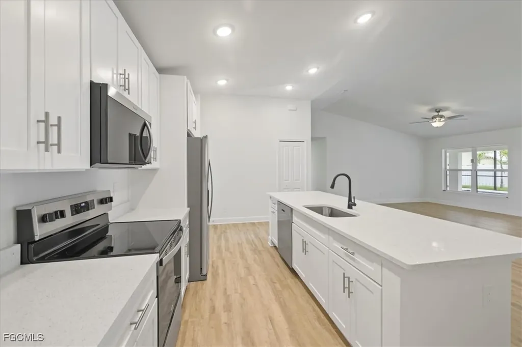 3030 SW 11th Court Cape Coral FL 33914