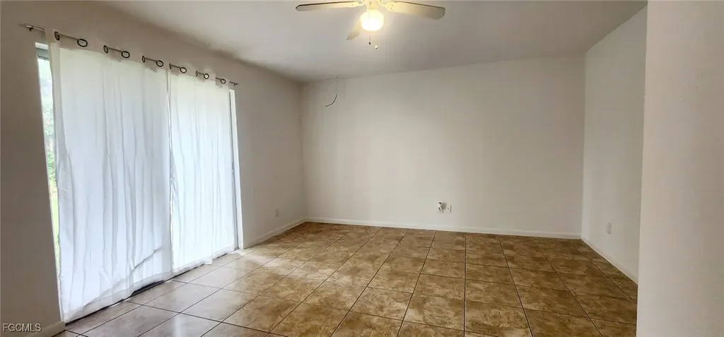 3417 SW Santa Barbara Place Cape Coral FL 33914