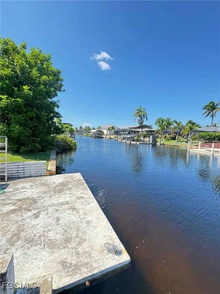 4928 SW 1st Court Cape Coral FL 33914