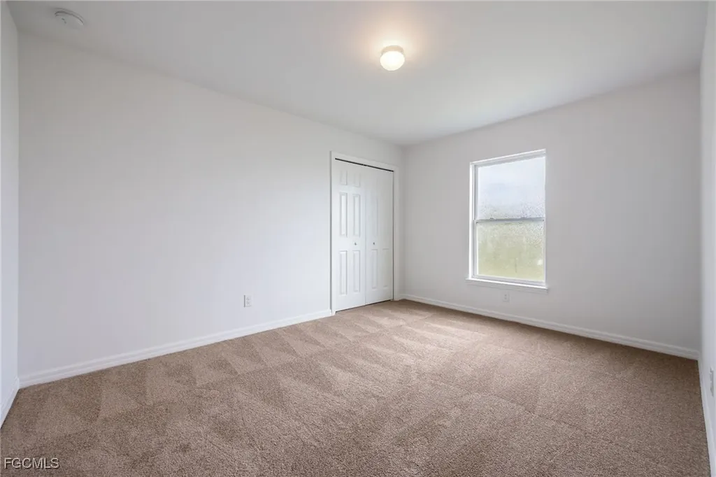 2904 NE 1st Avenue Cape Coral FL 33909