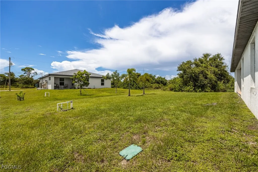 2904 NE 1st Avenue Cape Coral FL 33909