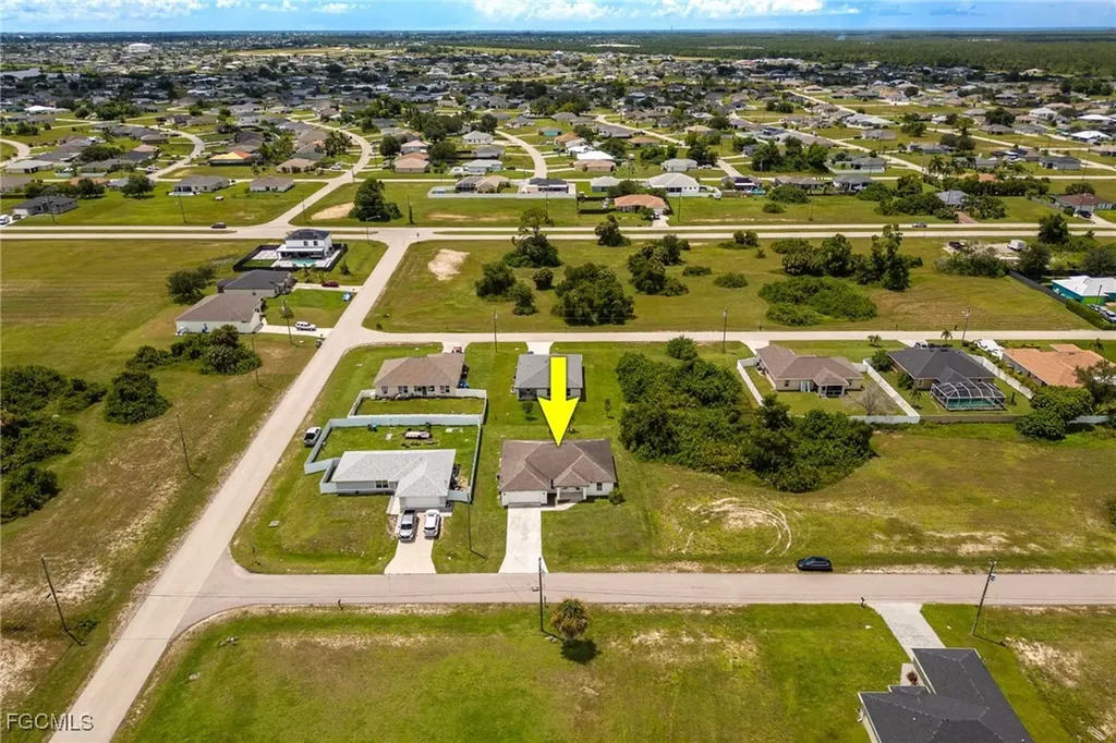 2904 NE 1st Avenue Cape Coral FL 33909
