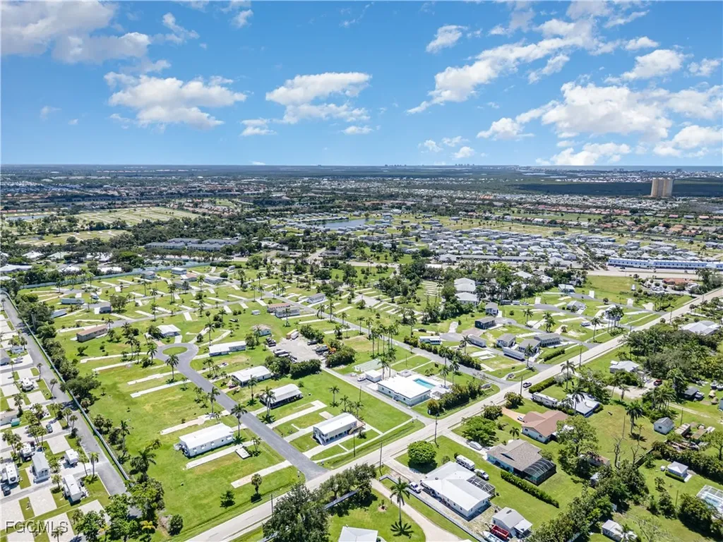 77 Birch Boulevard Fort Myers FL 33908