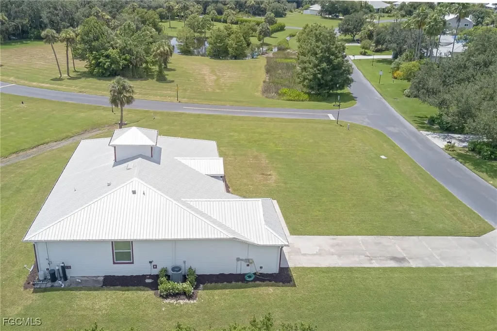 18111 Riverchase Court Alva FL 33920