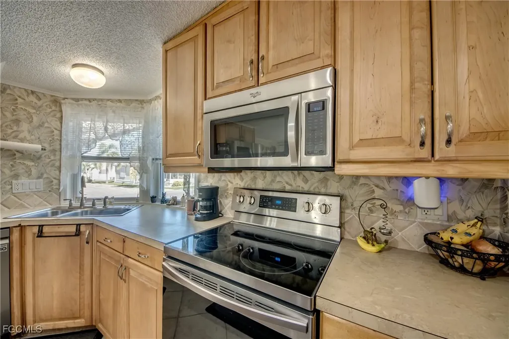 7230 Drum Drive St. James City FL 33956