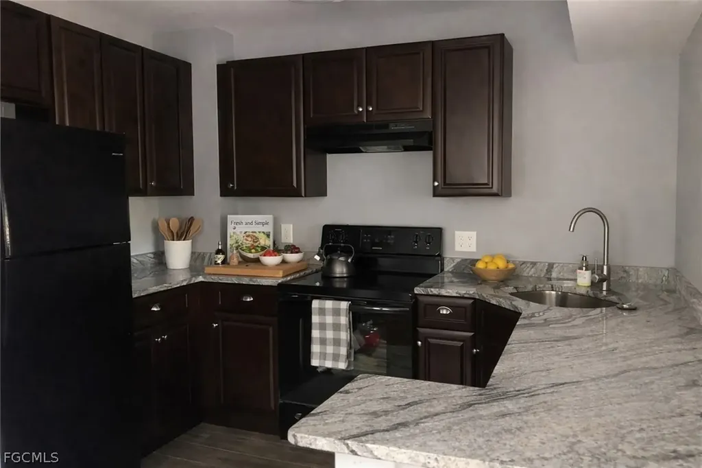 1531/1533 Hough Street Fort Myers FL 33901