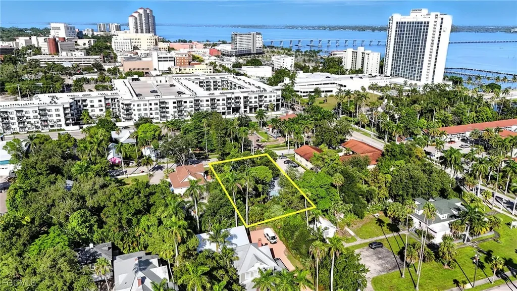 1531/1533 Hough Street Fort Myers FL 33901