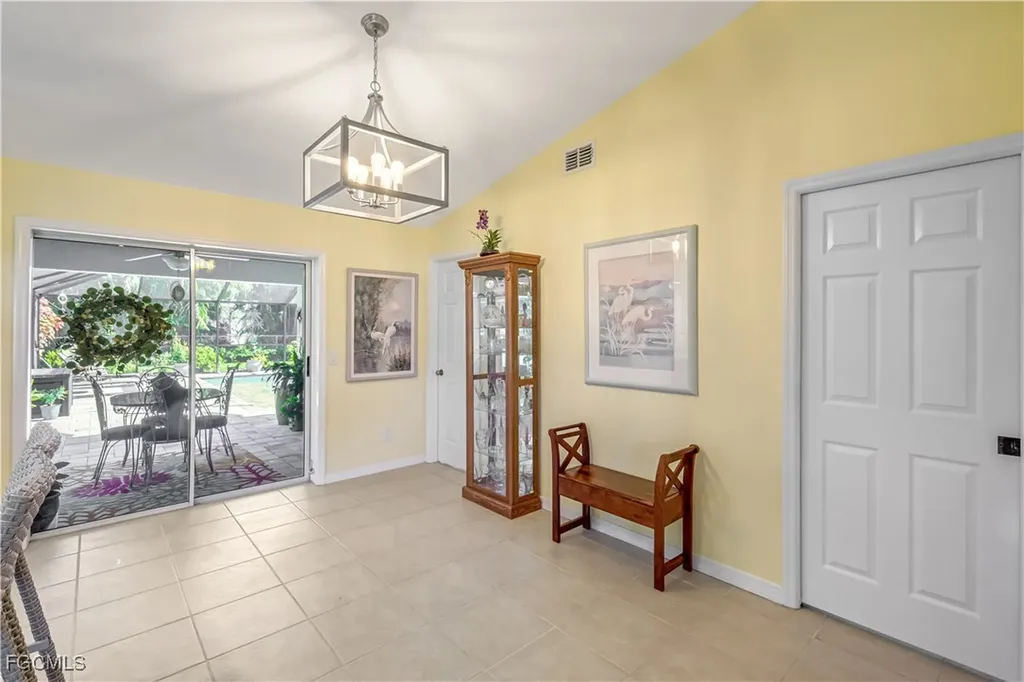 213 SW 38th Terrace Cape Coral FL 33914