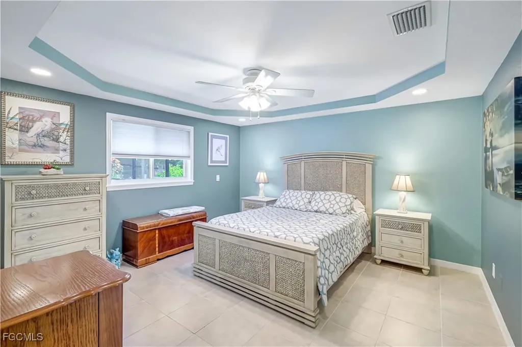 213 SW 38th Terrace Cape Coral FL 33914
