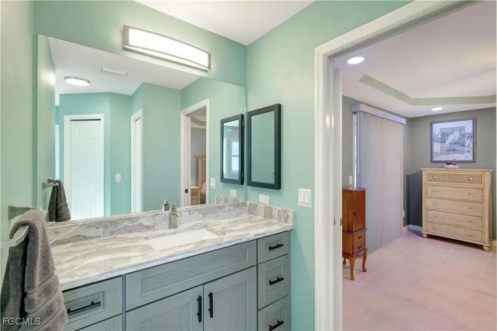 213 SW 38th Terrace Cape Coral FL 33914