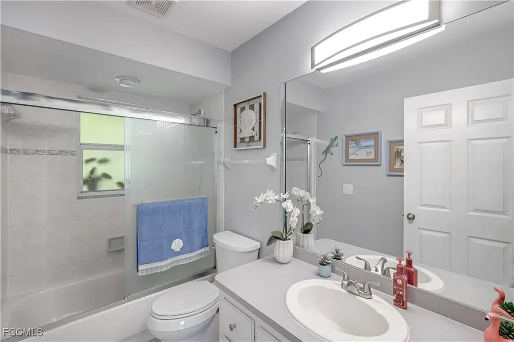 213 SW 38th Terrace Cape Coral FL 33914