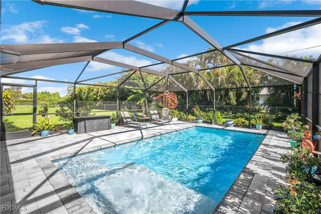 213 SW 38th Terrace Cape Coral FL 33914
