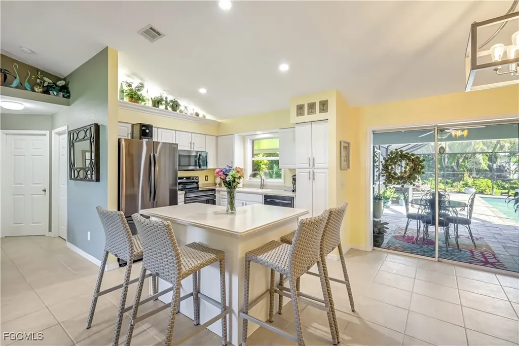 213 SW 38th Terrace Cape Coral FL 33914