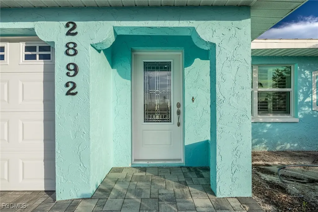 2892 Sanibel Boulevard St. James City FL 33956