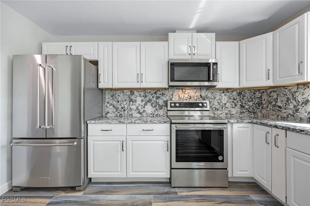 2892 Sanibel Boulevard St. James City FL 33956