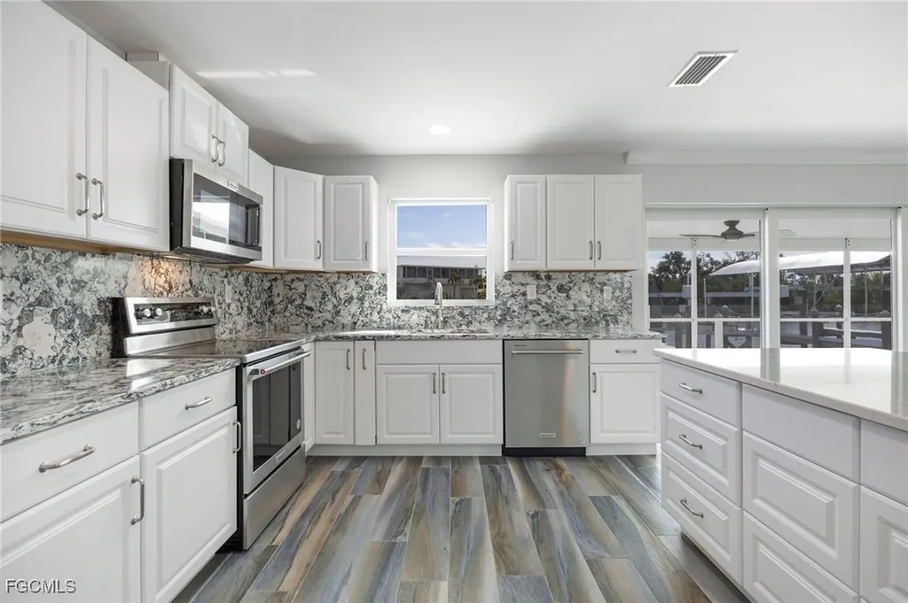 2892 Sanibel Boulevard St. James City FL 33956