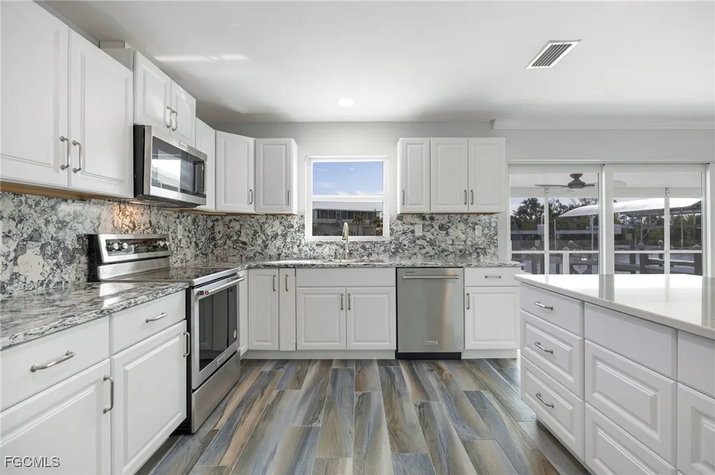 2892 Sanibel Boulevard St. James City FL 33956