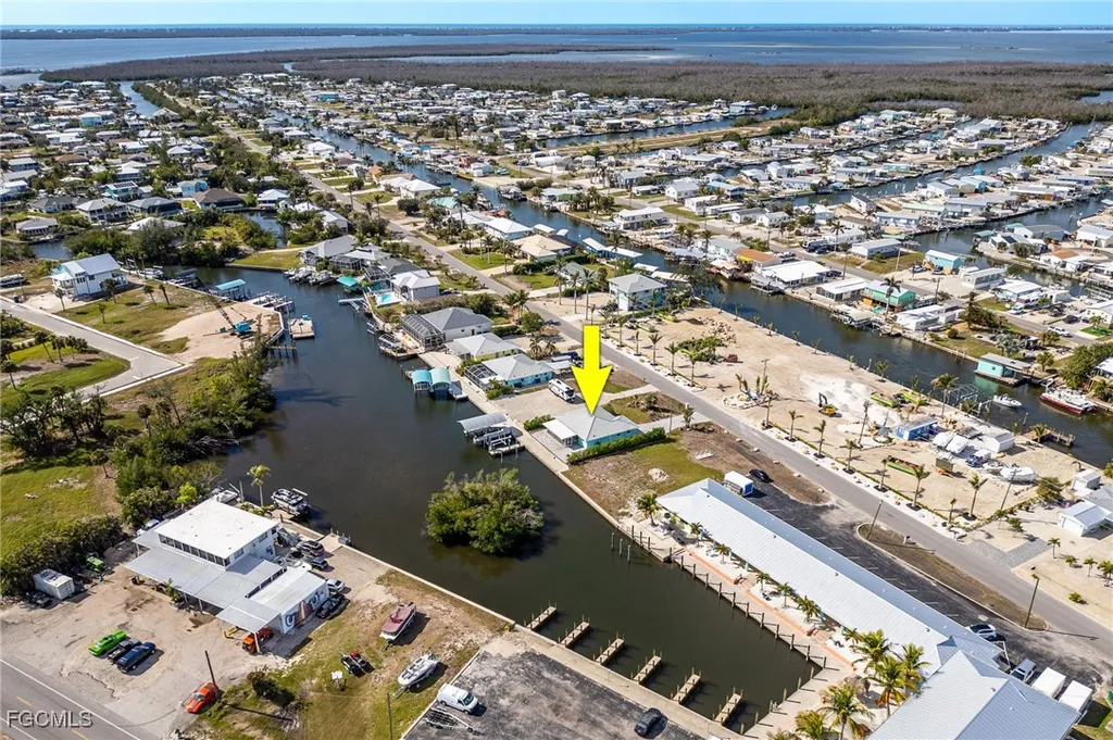 2892 Sanibel Boulevard St. James City FL 33956